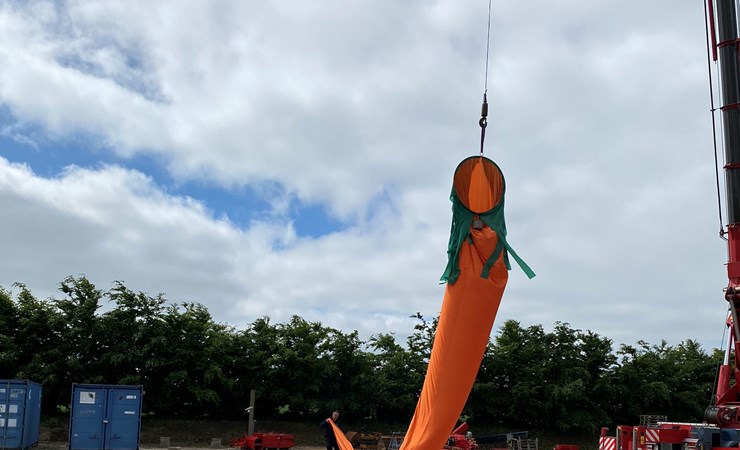 13 meter gulerod klar til Tour de France