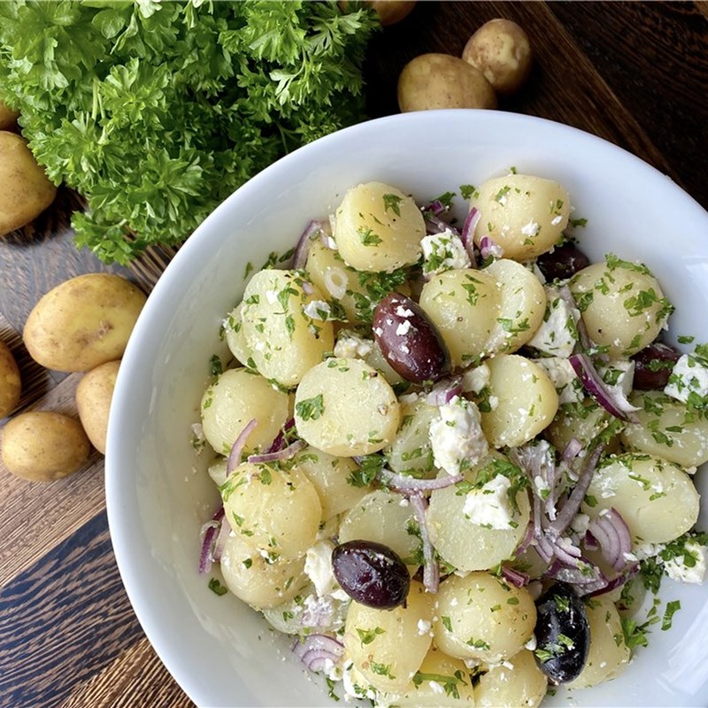 Lun græsk kartoffelsaat